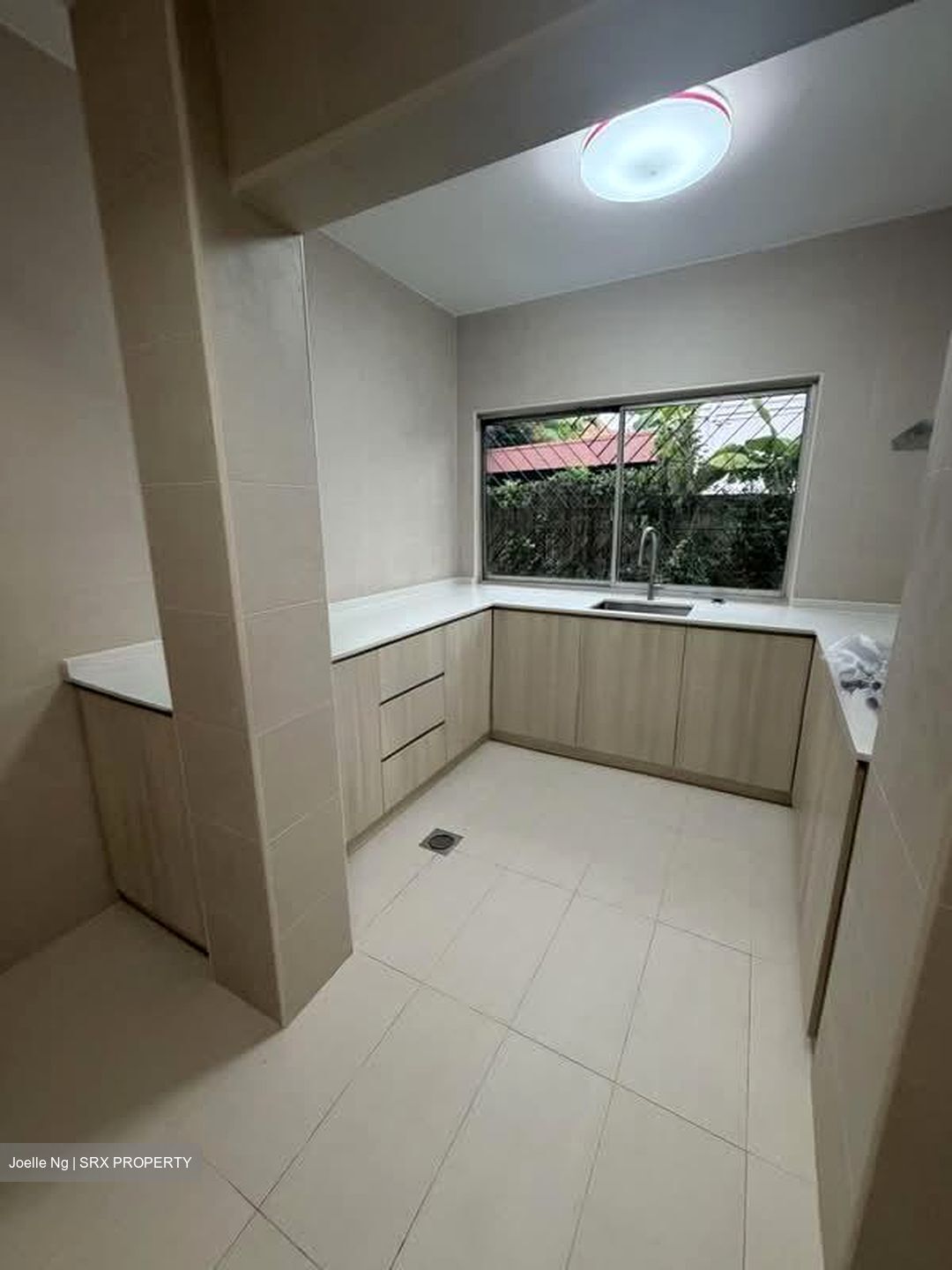 Prince Of Wales Road (D10), Semi-Detached #569557131
